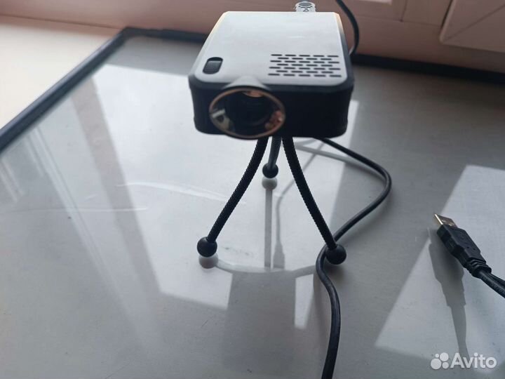 Мини проектор