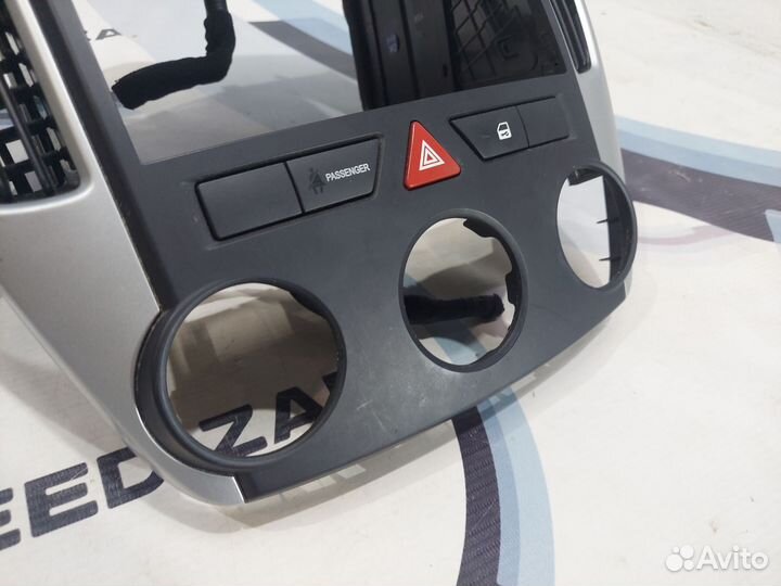 Консоль центральная Kia Ceed ED