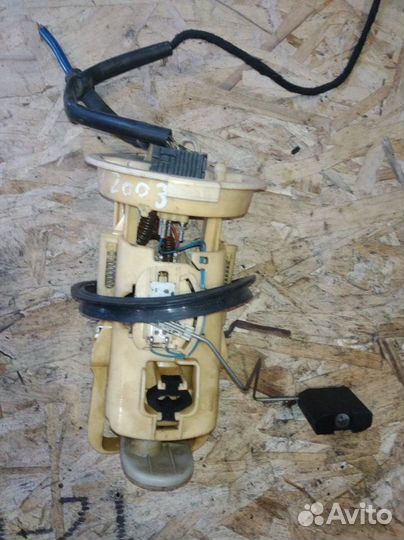 Топливный насос с датчиком уровня правый Bmw 320D