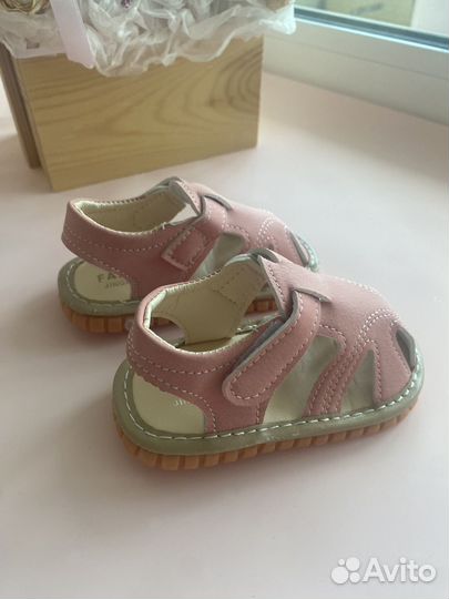 Сандали для малышей, новые