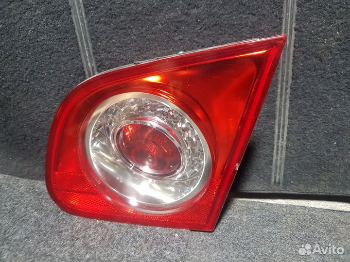 Фонарь задний правый Volkswagen passat b6