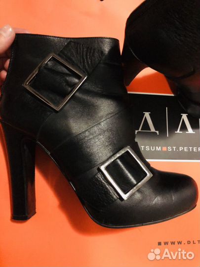 Женская обувь