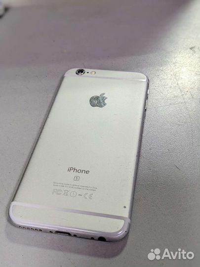 Телефон iPhone 6S