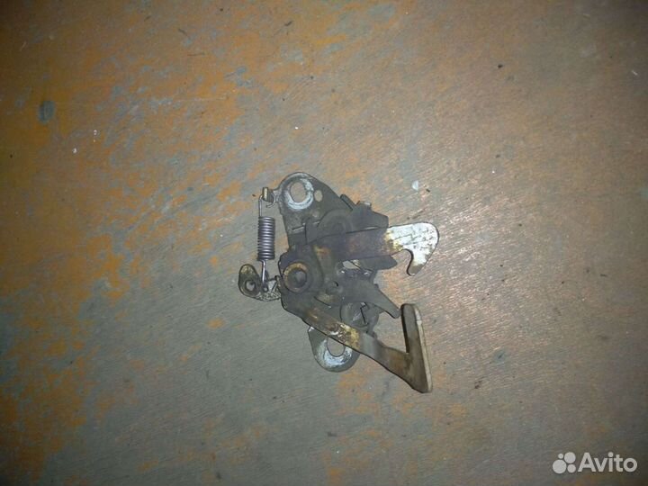 Замок капота Peugeot Partner M59 1,4л