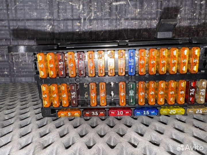 Блок предохранителей Bmw X5 E53 M54 2006