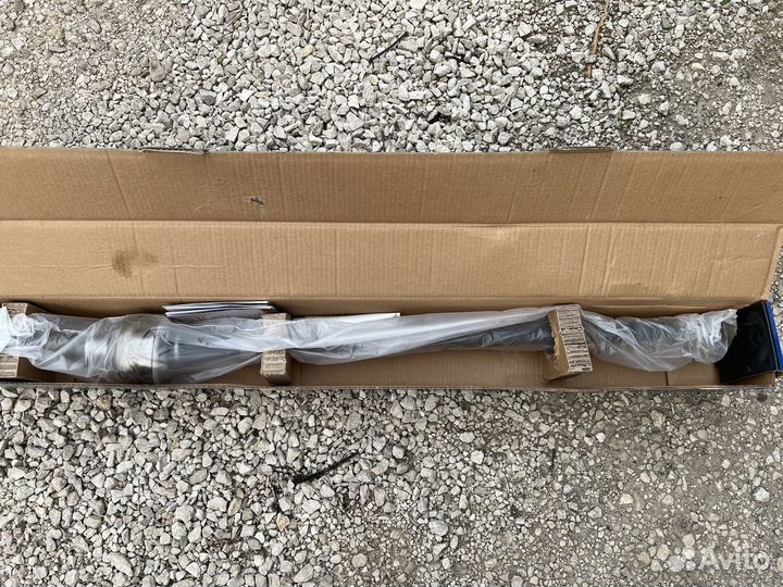 Шарнир поворотного кулака УАЗ левый tanaki