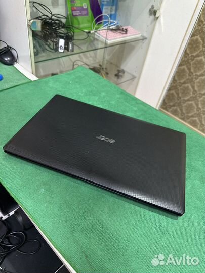 Acer 17' i7, 8Gb, 500Gb, HD 5650 1Gb