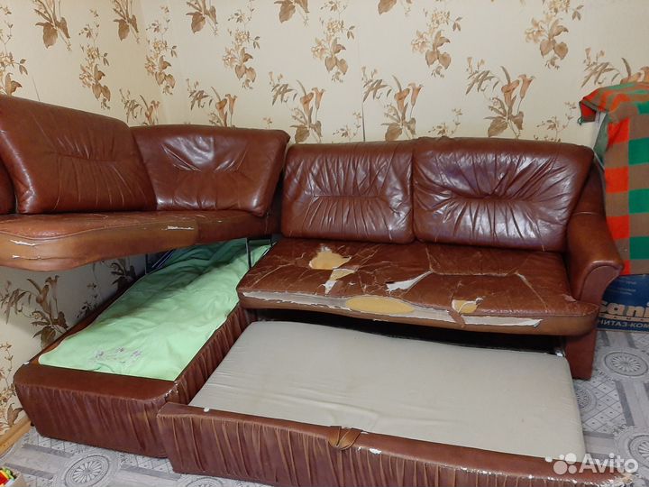 Кожаный угловой диван бу на перетяжку