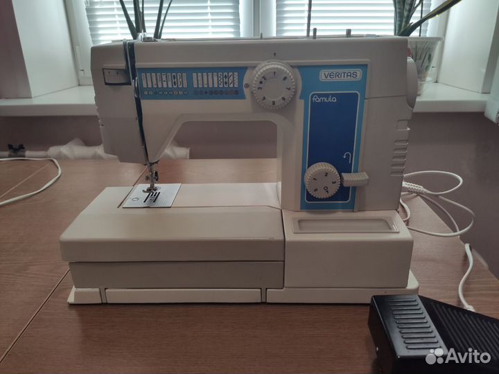 Швейная машинка Veritas Famula