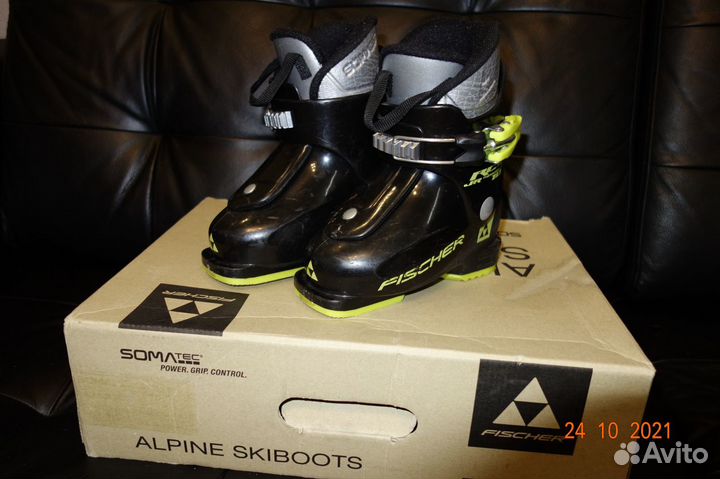 Горнолыжные ботинки детские Fischer RC4 р.15-16.5