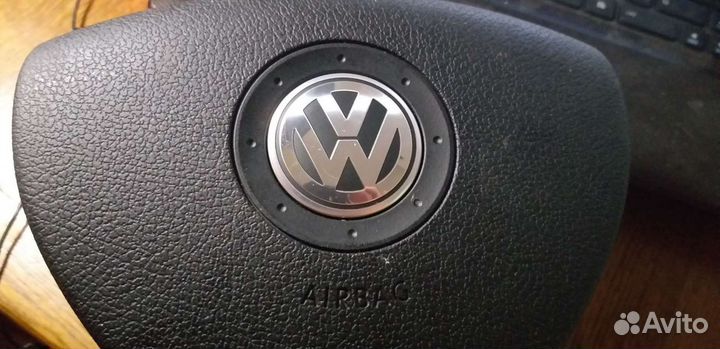 Подушка безопасности VW новая 5n0880201 airbag