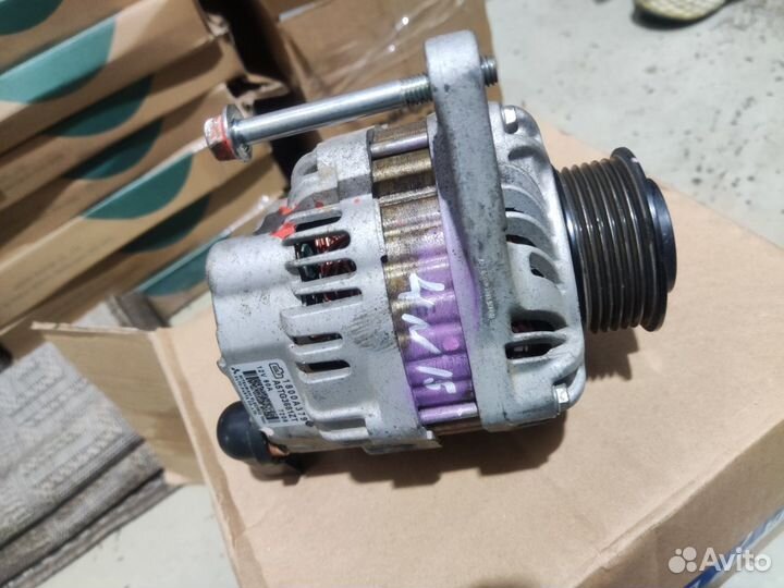 Генератор 1800A379 мицубиси pajero