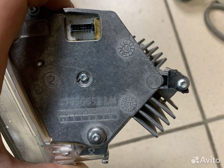 Линза фары ренж ровер спорт l494