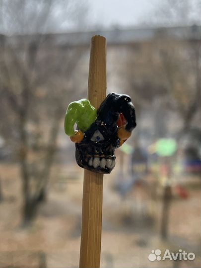 Темляк на нож 