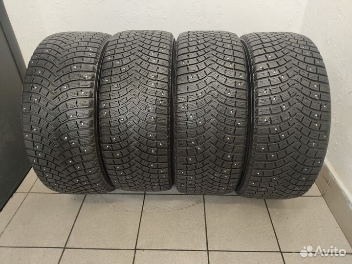 Michelin Latitude X-Ice North 2 275/45 R21
