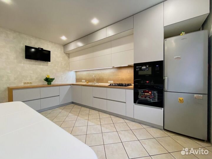 Кухонный гарнитур фурнитура Blum. Рассрочка