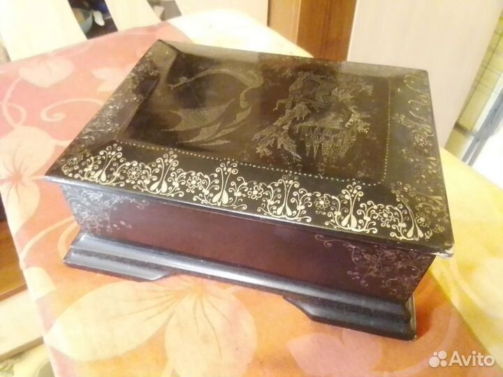 Шкатулка для украшений дерево