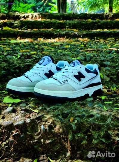 Стильные кроссовки New Balance 550 для мужчин
