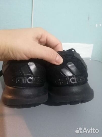 Кроссовки adidas