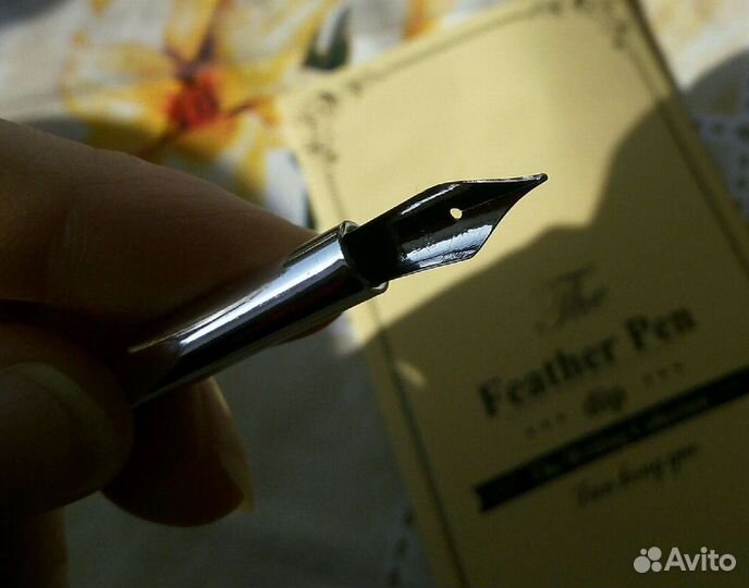 Ручка перьевая с металлическим наконечником