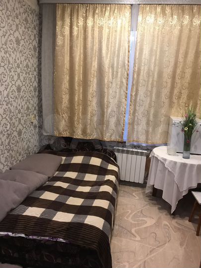 Комната 13 м² в 3-к., 2/2 эт.