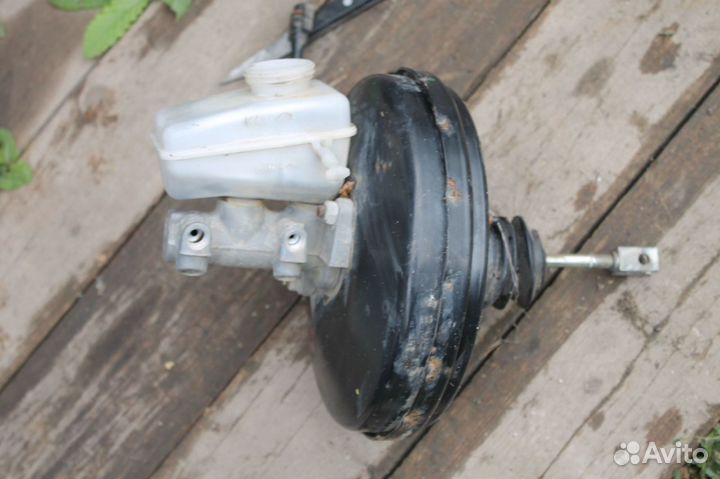 Вакуумный усилитель тормозов Рено Логан Logan1