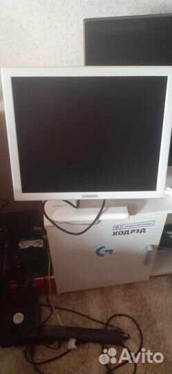 Монитор samsung