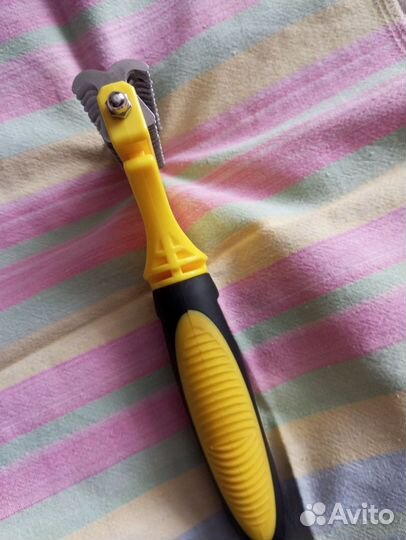 Расческа чесалка для собак дешеддер