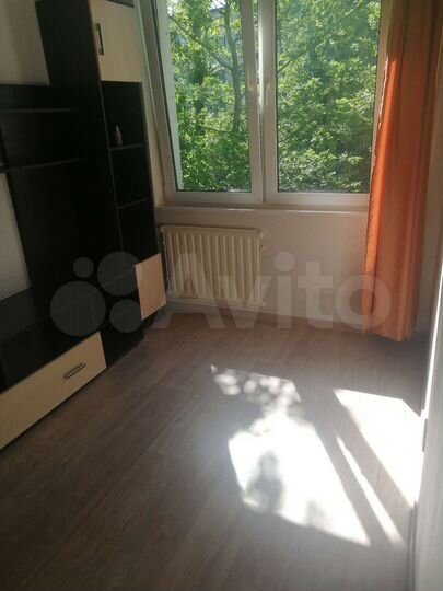 Комната 8 м² в 4-к., 3/5 эт.