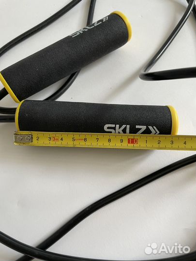Скакалка sklz Jump Rope для фитнеса