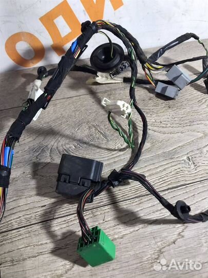 Проводка (коса) двери передней правой Land Rover