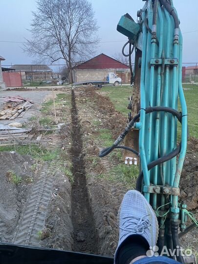 Мини-экскаватор