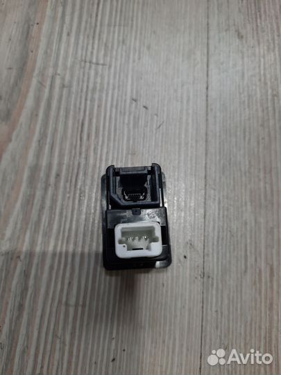 AUX USB разъем Nissan X-trail T32