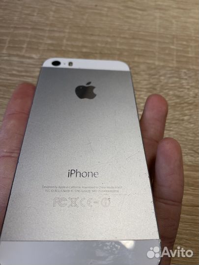 Телефон iPhone