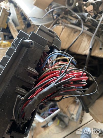 Блок предохранителей opel zafira А дизель МКПП