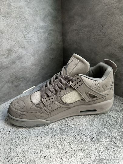 Кроссовки Nike Air Jordan 4 Kaws