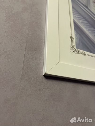 Постер в белой раме