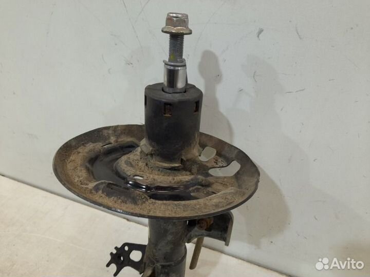 Амортизатор передний левый Toyota Camry V70 2018