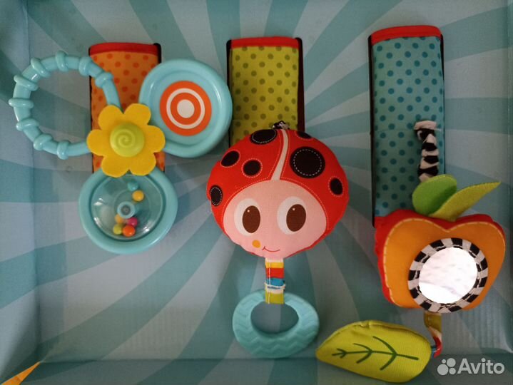 Развивающая игрушка Tiny Love в кроватку, коляску