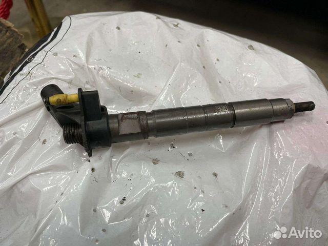 Топливная форсунка 338003A100 kia Mohave 3.0 CRDi