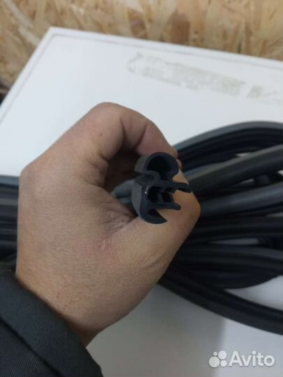 Уплотнительная резинка двери chevrolet lacetti