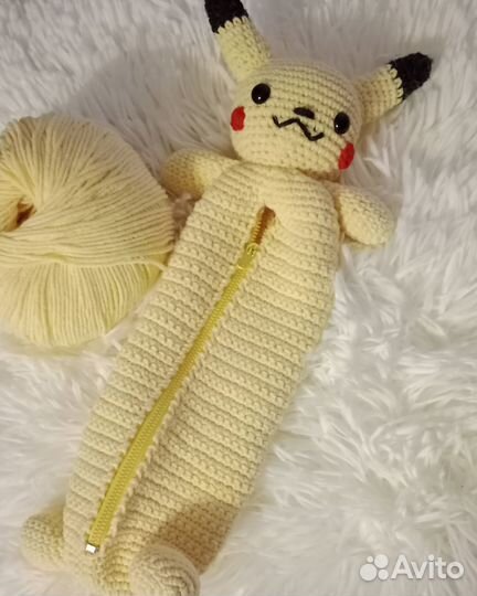 Пенал и рюкзак вязаный Пикачу