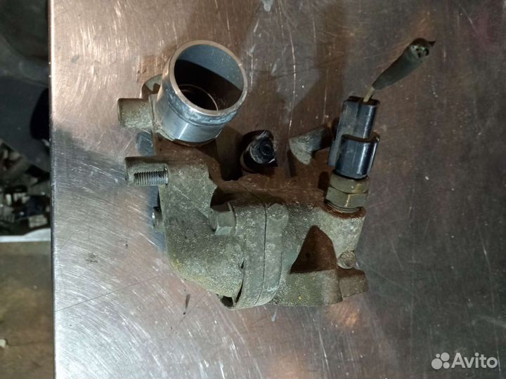 Корпус термостата Kia,hyundai