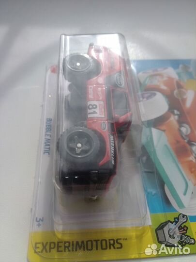 Hot wheels (брак (error): перепутанная карта)