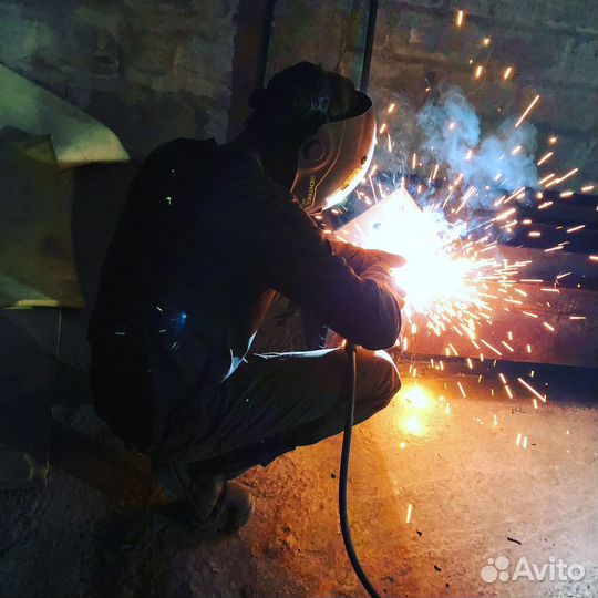 Слесарь разнорабочий