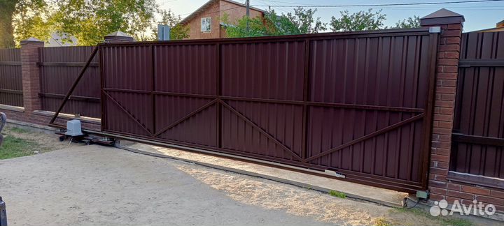 Откатные ворота для дома