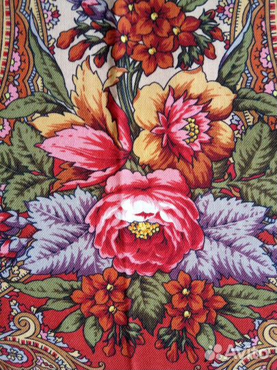 Шаль павловопосадская Счастливица