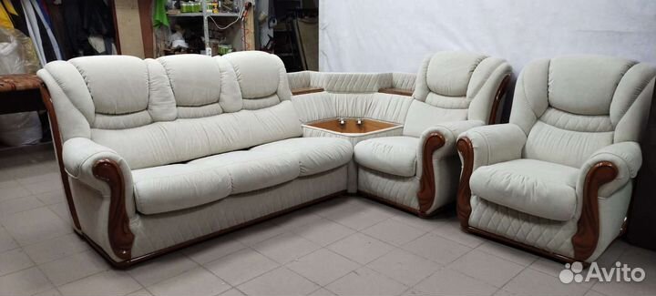 Перетяжка мягкой мебели