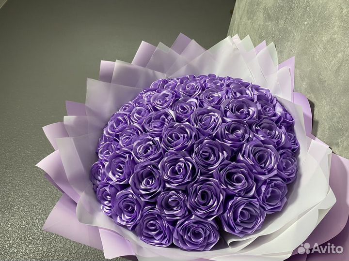 Букет роз из атласных лент