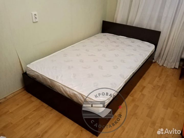 Кровать полутороспальная